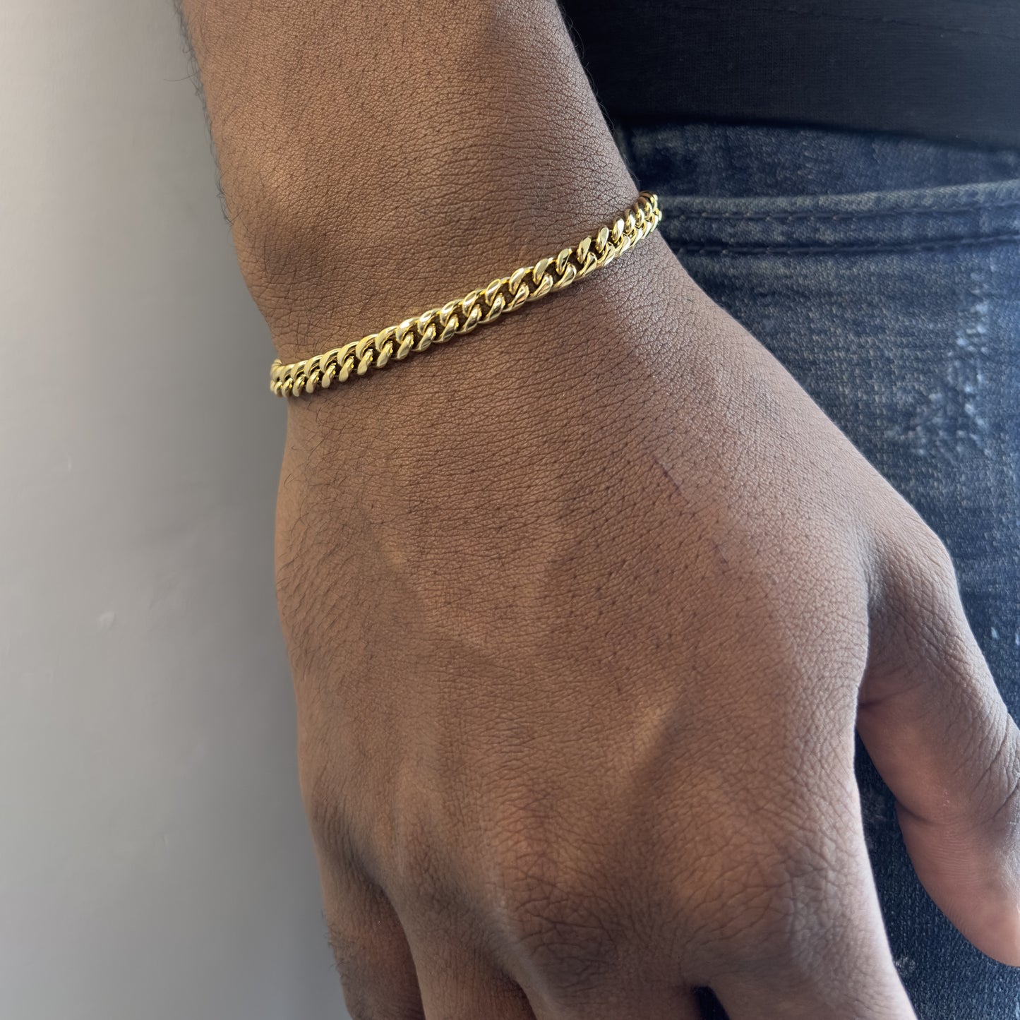 CLEAN CUBAN ARMBAND 5MM - 18K GOUD